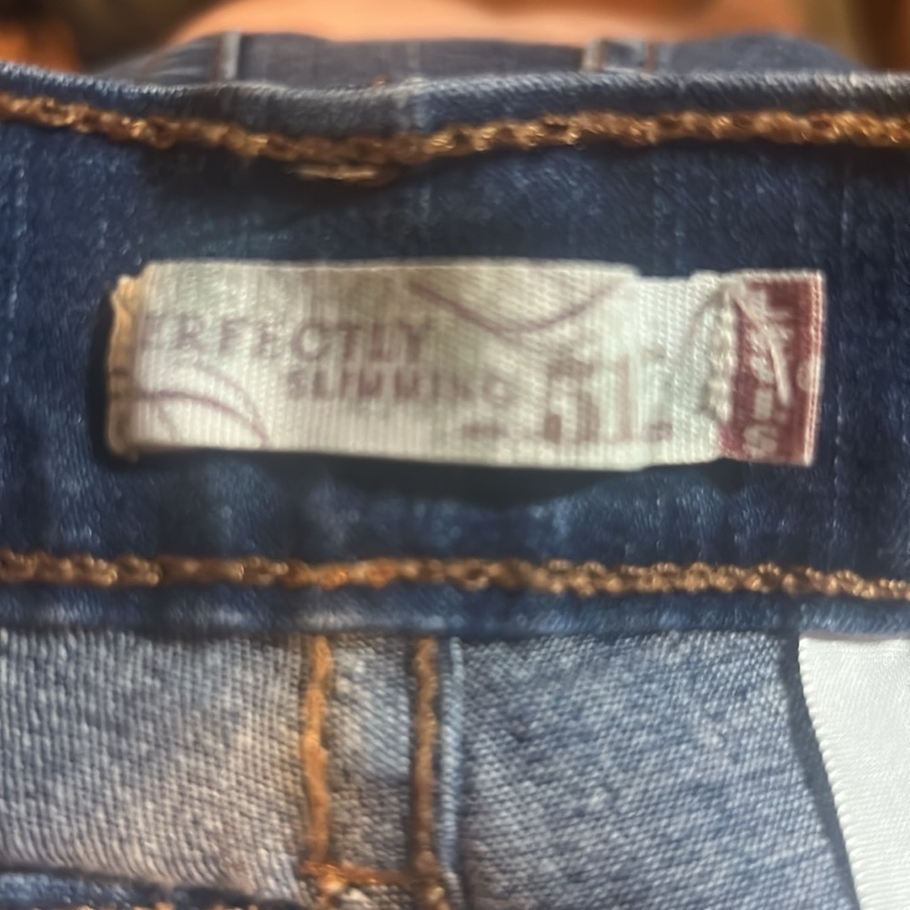 Levi's 512 Perfectly Slimming Women Straight sz 10P M - Picture 5 of 8
